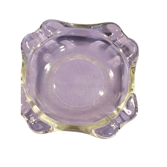 Clear Glass Vintage Ashtray With Scalloped Edge Design Heavy MCM - Picture 2 of 5